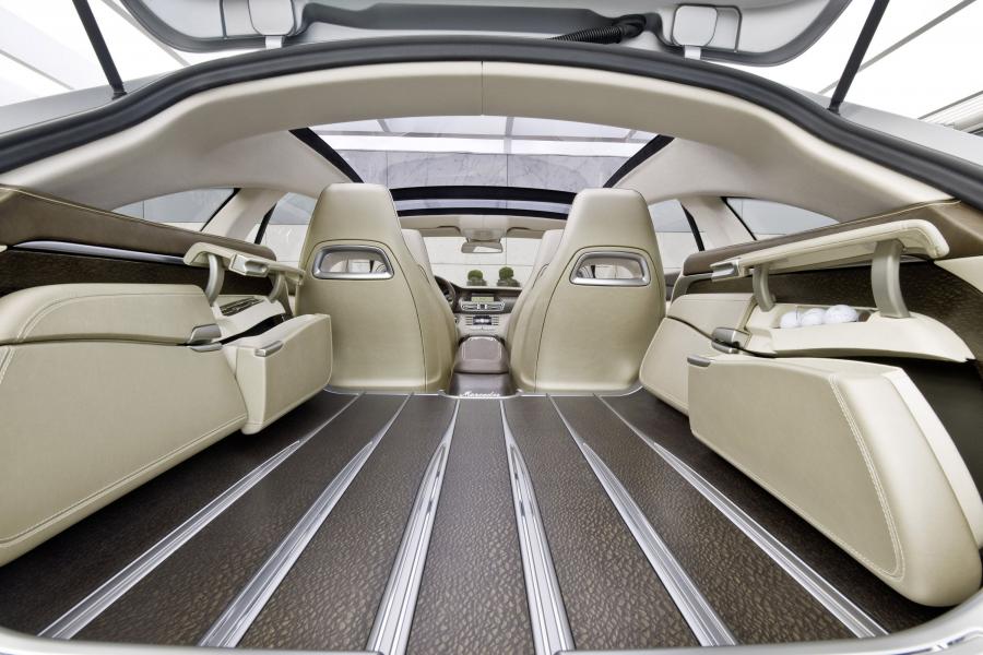  Mercedes-Benz CLS Shooting Break Concept 2010 года  (фото 40 из 86)